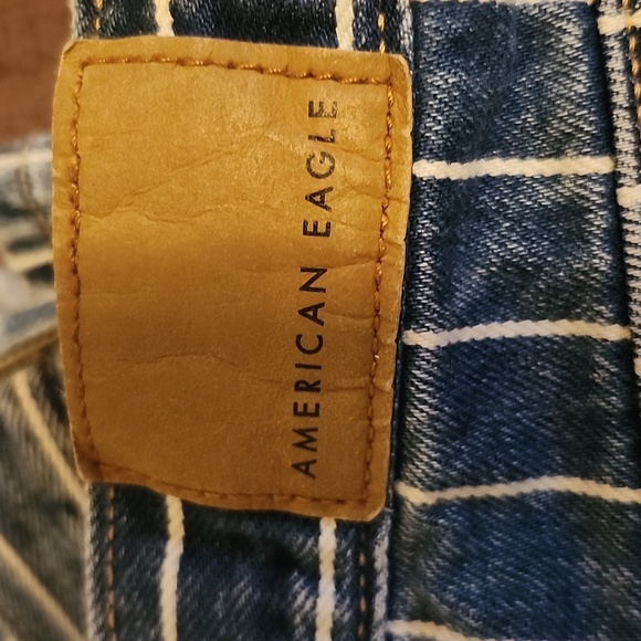 American Eagle High-rise size 6 - Picture 11 of 11
